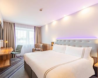 Premier Inn Hamburg City Alster - Hamburg - Schlafzimmer