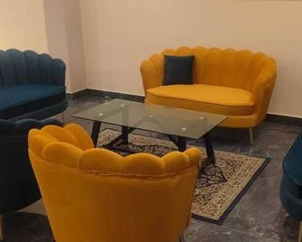 Starry Hills Resort - Kotdwāra - Lounge