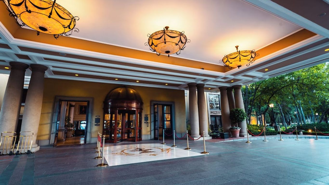 بالاتزو هوتل