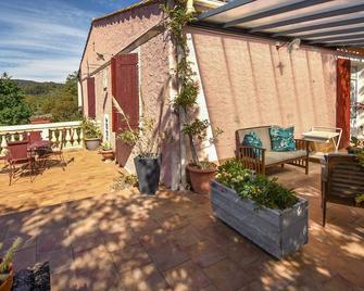 Stunning Home In Moustiers-Sainte-Marie - Moustiers-Sainte-Marie - Binnenhof