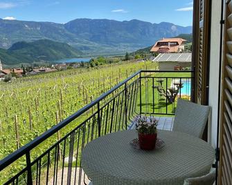 Emily Elisa Traum Ferienwohnung mit atemberaubenden Seeblick - Caldaro - Balcony