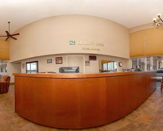Quality Inn Conway - Greenbrier - Conway - Front desk