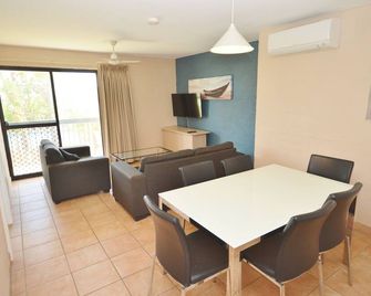 Riverview Holiday Apartment 65 -1st Floor- Kalbarri Wa - Kalbarri - Eetruimte