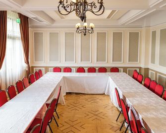 Casa De Oaspeti Sfantul Nicolae - Iași - Sala de reuniones