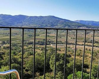 Belmonte Sinai Hotel - Belmonte - Balkon