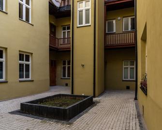 Felicjanek 15 - by Upstairs - Kraków - Patio