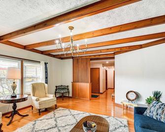 Downtown Paintsville Vacation Rental! - Paintsville