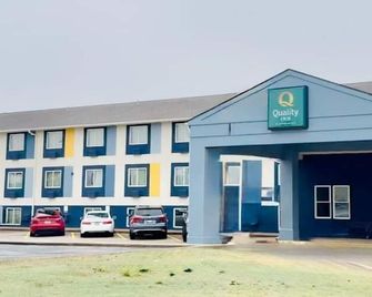 Quality Inn Ponca City - Ponca City - Gebäude