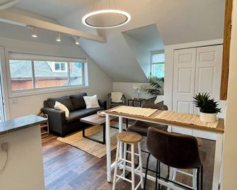 Adorable Carriage House Apartment in the Heart of Denver - Denver - Sala de jantar