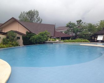 Segara Villas - Subic Bay Freeport Zone - Piscina