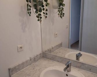 Le Mazet des Jasmins - Gordes - Bathroom