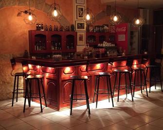 Hotel Papagalos - Néos Marmarás - Bar