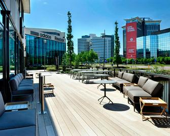 كورت يارد باي ماريوت أمستردام أرينا أطلس - امستردام - شرفة مرصوفة