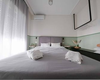 Orsiida classic double room Volos - Volos - Schlafzimmer