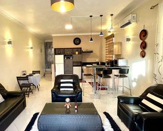 Villa Le Flamant Pereybere - Bain Boeuf - Living room