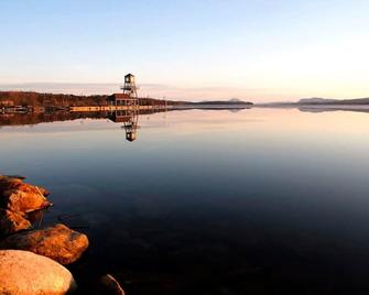Magog Lovely Vacation Home - Magog - Outdoors view