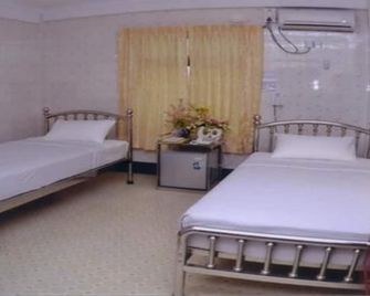 Hotel Shwe Eain Taw - Yangon - Ložnice