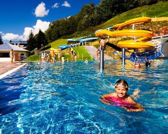 Jufa Alpenhotel Saalbach - Saalbach