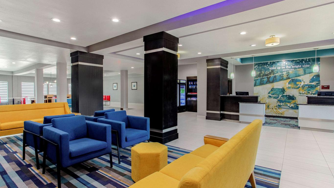 La Quinta Inn & Suites by Wyndham Northlake Fort Worth