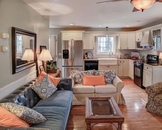 Private/cozy Cottage in Cookeville, TN - Cookeville - Oturma odası