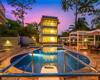 Ramatan Resort - Anjuna - Pool