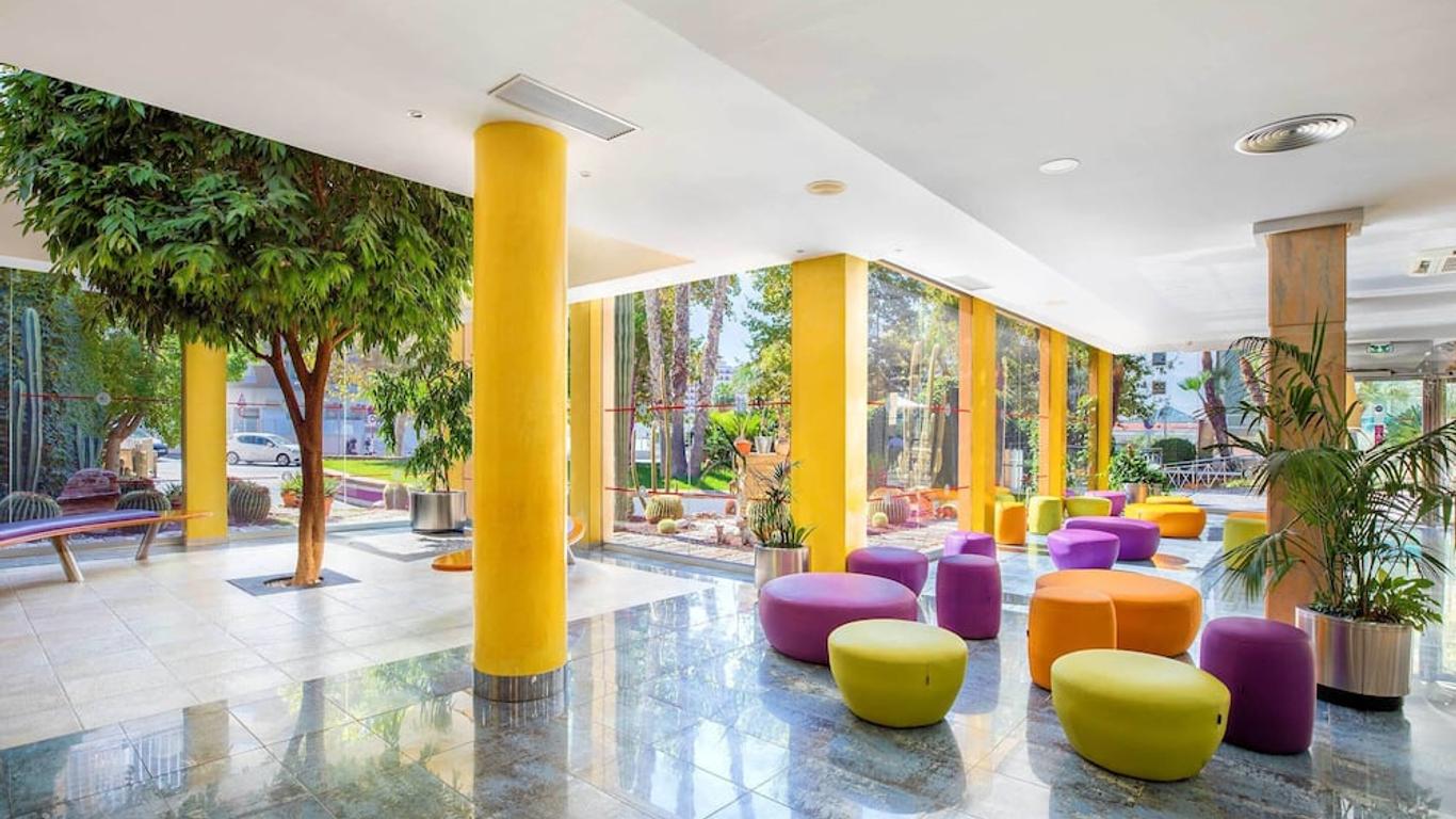 Hotel Servigroup Pueblo Benidorm
