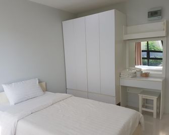 Tipnalin Apartment Phetchaburi - Phetchaburi - Bedroom