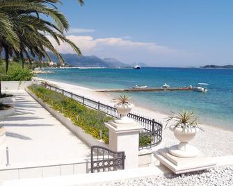 Indijan - Orebic - Playa