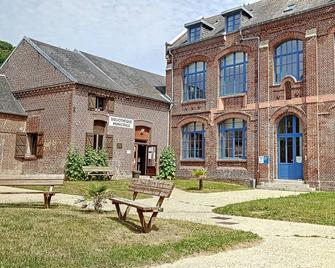 AMX4 - Les galets de l'espace du bien être de la lumière - Ault - Building