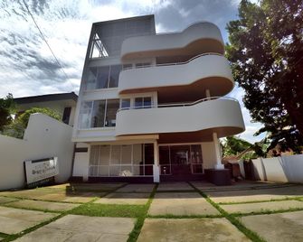 Hotel Bukit Juanda - Bandung - Building