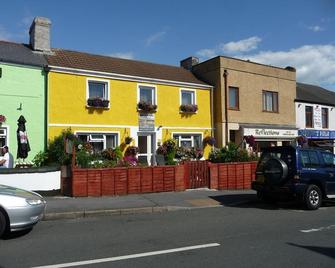 Globe Guesthouse - Burry Port - Gebäude