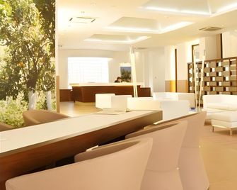 Erytha Hotel Resort - Karfas - Front desk