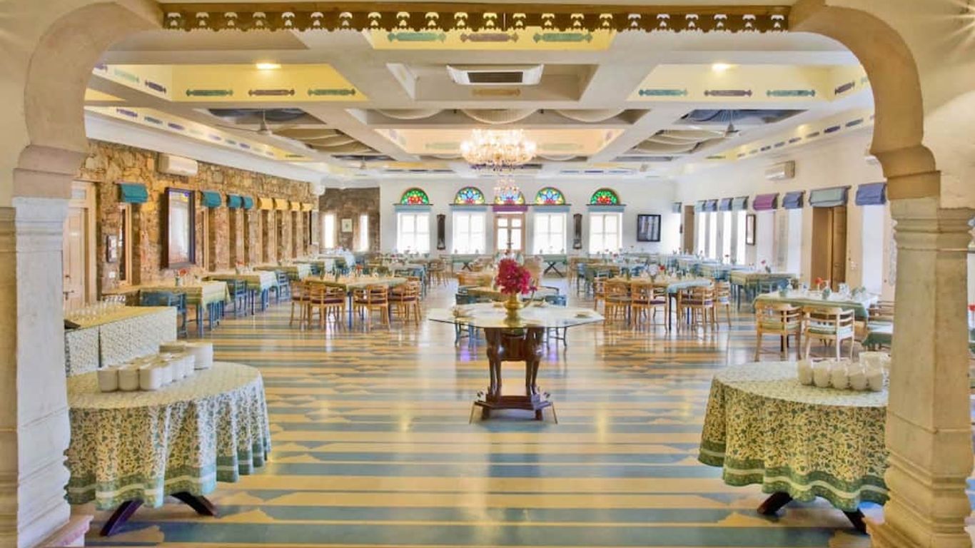 Neemrana Fort-Palace