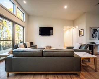 Welcome to Pedal And Plunge - Bella Vista - Sala de estar