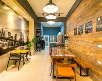 Tony's House - Jiaoxi - Restaurante