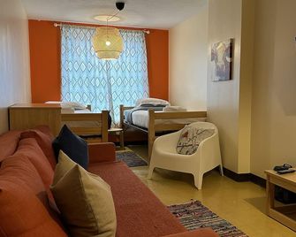 Downtown 1 Bedroom Apt Clean Safe Walkable - Pittsburgh - Schlafzimmer