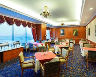 جولدن كراون تشاينا هوتل - Macau - مطعم