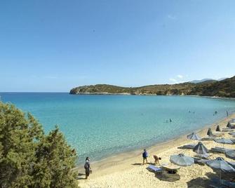 Karavostassi - The Stonehouse - Agios Nikolaos - Beach