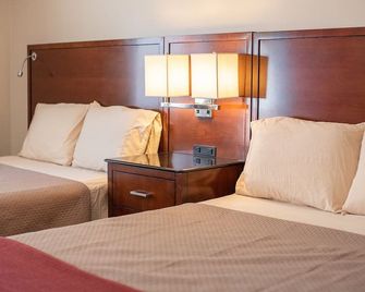 Circle R Motel - Salida - Bedroom