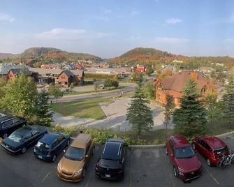 Hotel & Suites Les Laurentides Saint Sauveur - Saint-Sauveur - Buiten zicht