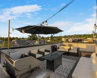 Modern Ballard Townhouse - Rooftop - Seattle - Balcony