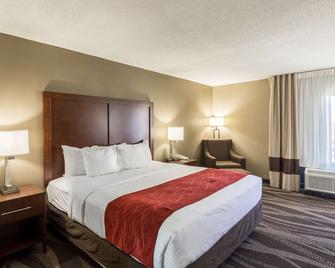 كومفرت إن بينساكولا - يونيفيرسيتي آيريا - بينساكولا - غرفة نوم