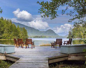 Hotel Zed Tofino - טופינו - פטיו