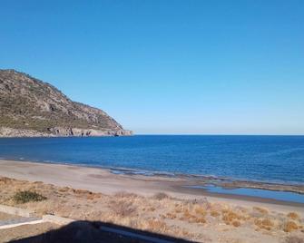Sunrise Beauty - Limni Z3 - Karpathos - Playa
