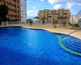 Sun&Beach View Apartments - Benidorm - Pool