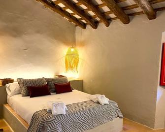 Torre Bertrana By Duquessa Hotel Collection - Pals - Schlafzimmer