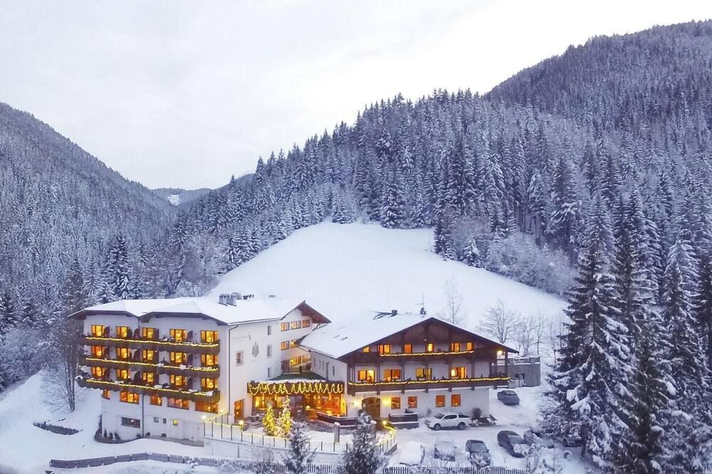 Ganischgerhof Mountain Resort & Spa - Deutschnofen - Gebäude
