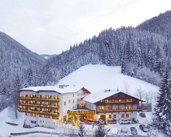 Ganischgerhof Mountain Resort & Spa - Deutschnofen - Gebäude
