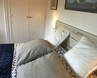 Les Yeux Bleus Bed & Breakfast - Noirmoutier-en-l'Île - Schlafzimmer