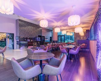 أبارتسيتي كوليكشن باريس جراند بيبليوثيك - باريس - مطعم